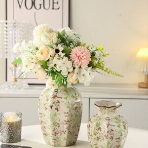 Blue Pattern Decorative Vase – Never Used